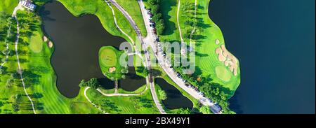 Vue aérienne du terrain de golf avec vue au lever du soleil dans la prise de vue du matin. Bangkok Thaïlande Banque D'Images