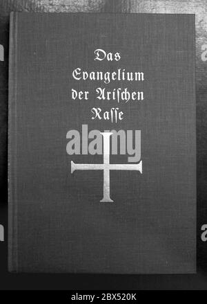 Allemagne / radicaux de droite 7/ 1989 écrits confisqués par la sécurité de l'Etat à Berlin. -l'Evangile de la course aryenne- / Nazis / Neo-Nazis / course aryenne / droits / [traduction automatique] Banque D'Images