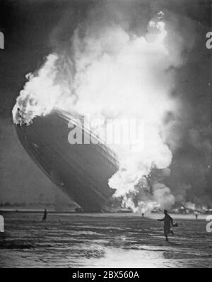 Écrasement du navire LZ 129 Hindenburg, Lakehurst, le 06.05.1937. Banque D'Images