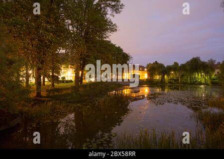 Berlin, Allemagne. 12 mai 2020. Le domaine de Lindenhof est situé à l'extrême sud du quartier berlinois de Schöneberg et a été construit dans les années 1920. Credit: Georg Wenzel/dpa-Zentralbild/ZB/dpa/Alay Live News Banque D'Images