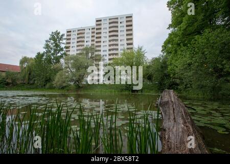 Berlin, Allemagne. 12 mai 2020. Le domaine de Lindenhof est situé à l'extrême sud du quartier berlinois de Schöneberg et a été construit dans les années 1920. Credit: Georg Wenzel/dpa-Zentralbild/ZB/dpa/Alay Live News Banque D'Images