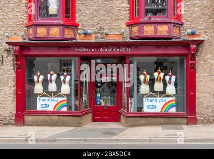 Kirkby Stephen, Cumbria, Royaume-Uni. 4 juin 2020. Merci NHS expose à la Galerie de l'Église, Kirkby Stephen, Cumbria. Crédit : John Eveson/Alay Live News Banque D'Images