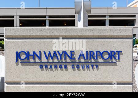 Santa Ana, Californie 13 avril 2019 : logo de l'aéroport de Santa Ana John Wayne SNA en Californie. Banque D'Images