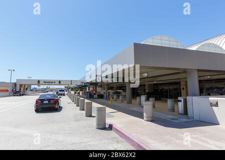 Santa Ana, Californie 13 avril 2019 : terminal A de l'aéroport de Santa Ana John Wayne SNA en Californie. Banque D'Images