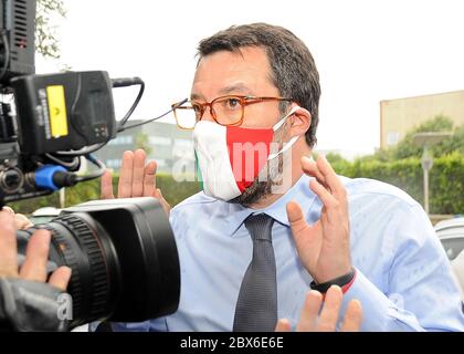 Naples, CAMPANIE, ITALIE. 15 mai 2019. 04/06/2020 Nola (NA), le secrétaire de la Ligue du Nord Matteo sauve aujourd'hui au CIS de Nola pour la campagne électorale du crédit régional 2020: Fabio Sasso/ZUMA Wire/Alay Live News Banque D'Images