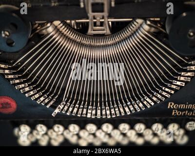 Vintage Typewriter Maison Sonneveld Rotterdam - Rotterdam en villa moderniste construit 1932-1933 pour Albertus Sonneveld. Architectes Brinkman & Van der Vlugt Banque D'Images