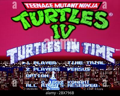 Tortues Ninja dans le temps - SNES Super Nintendo - usage éditorial seulement Banque D'Images