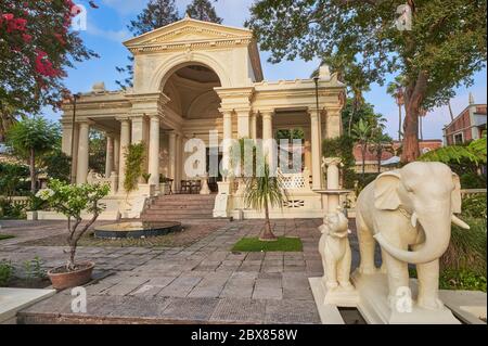 Intérieur Garden of Dreams, un parc commercial néo-classique (entrée payante) dans le parc de Kaiser Mahal (palais), dans la région de Thamel, Katmandou, Népal Banque D'Images