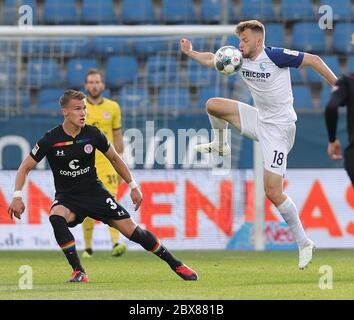 Bochum City, Allemagne. 05e juin 2020. WINTZHEIMER, Bochum droite versus OSTIGARD Sport: Soccer: 2ème Bundesliga: Saison 19/20: .05.06.2020 30ème jour de match: VFL Bochum - FC St. Pauli Hamburg 2: 0 crédit: Ralf Ibing firosportphoto/POOL | usage dans le monde/dpa/Alay Live News Banque D'Images