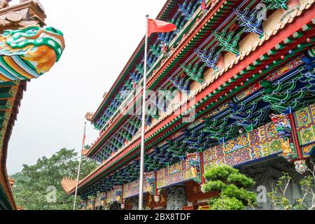 Détails architecturaux au monastère de po Lin, village de Ngon Ping, Lantau, Hong Kong Banque D'Images