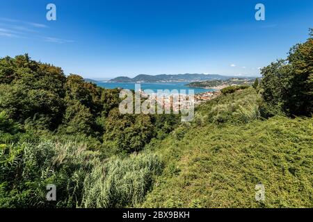 Vue aérienne du golfe de la Spezia avec la ville de Lerici, Portovenere ou Porto Venere et San Terenzo. Ligurie, Italie, Europe Banque D'Images