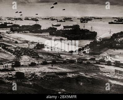 Les troupes alliées se déversent sur la côte française en juin 1944 pour participer à l'invasion de la Normandie par les alliés dans l'opération Overlord pendant la Seconde Guerre mondiale Nommé opération Neptune et souvent appelé jour J, il s'agissait de la plus grande invasion maritime de l'histoire. L'opération a commencé la libération de la France occupée par l'Allemagne (et plus tard l'Europe occidentale) et a posé les bases de la victoire des alliés sur le Front occidental. Banque D'Images