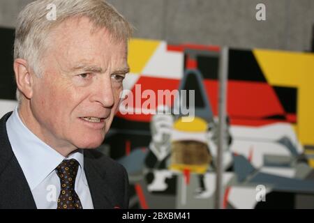 Monte-Carlo, Monaco - 10 décembre 2008 : Max Mosley, président de la FIA, au Grimaldi Forum lors du Motorsport Business Forum. F1, Formule 1, Formule 1, Formel 1 | utilisation dans le monde entier Banque D'Images