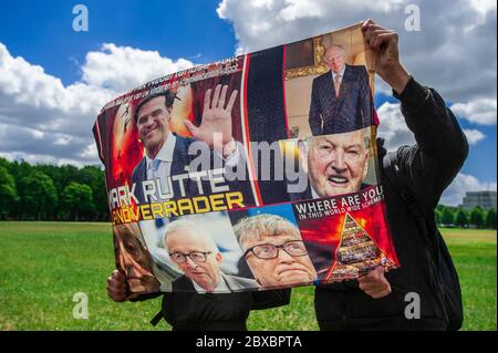 Malieveld, la Haye, pays-Bas. Samedi 6 juin 2020. C'est la deuxième démonstration de ce type en autant de semaines. La manifestation qui s'est tenue samedi dernier sur le Koekamp, à la Haye, a été brutalement mise fin par le maire par intérim Johan Kemkes; lorsque le nombre de manifesteurs autorisés a dépassé la directive gouvernementale de 30 socialement distancés. Leur argument aujourd’hui : « si le gouvernement avait permis une réunion de 5000 manifestants sur la place du Dam à Amsterdam, nous aussi pouvons nous rassembler en masse. Crédit : Charles M Vella/Alay Live News Banque D'Images