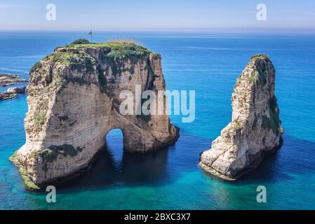 Pigeon Rock dans la région de Raouche à Beyrouth, Liban Banque D'Images