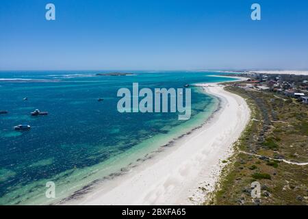 La plage et la côte de Lancelin, petite ville au nord de Perth en Australie occidentale, célèbre pour ses dunes de sable intérieures Banque D'Images