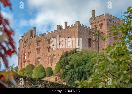 Images du magnifique château de Powis et du jardin près de Welshpool au milieu du pays de Galles au Royaume-Uni Banque D'Images