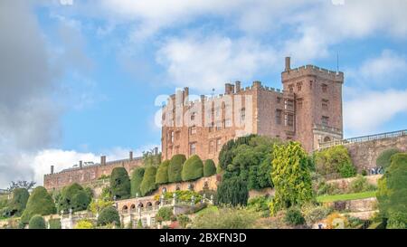 Images du magnifique château de Powis et du jardin près de Welshpool au milieu du pays de Galles au Royaume-Uni Banque D'Images