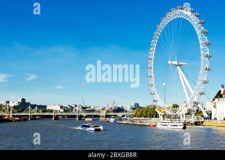 London Eye et la Tamise en 17. Septembre 2018, Londres ( Royaume-Uni ) Banque D'Images