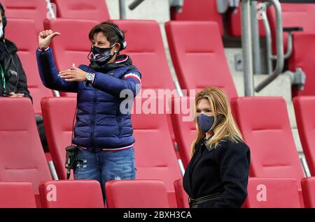 Augsbourg, Allemagne. FIro Augsburg, Allemagne, 7 juin 2020, présentateur de télévision Jessica Kastrop avec Mundschutz FC AUGSBURG - 1.FC KOELN Koln, 07.06.2020 1.Bundesliga, saison 2019/2020, 30.match day, Koln Peter Schatz/Pool/firo | usage dans le monde entier crédit: dpa/Alay Live News 2020 Banque D'Images