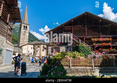 Aperçu de la station de montagne de la ville d'Alagna Valsesia, Vercelli, Piémont, Italie Banque D'Images