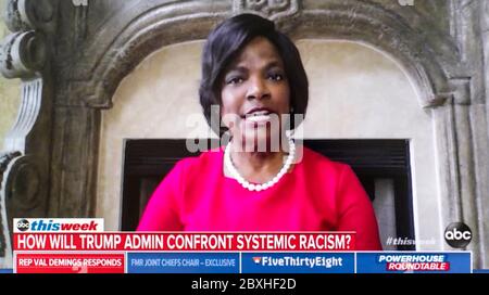 New York, New York, États-Unis. 07e juin 2020. Une capture d'écran de la congressiste Val DEMINGS (D-FL) apparaissant sur le programme de cette semaine d'ABC. Crédit : Brian Cahn/ZUMA Wire/Alay Live News Banque D'Images