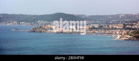 panorama de Pozzuoli la ville du bradisisme Banque D'Images