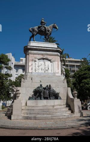 Le monument Bruno Mauricio de Zabala à la place Zabala, Montevideo, Uruguay, Amérique du Sud. Banque D'Images