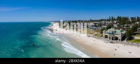 Freemantle Australie 5 novembre 2019 : vue panoramique aérienne de Cottesloe Beach à Perth, Australie occidentale Banque D'Images