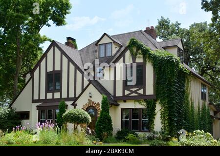 maison Tudor américaine