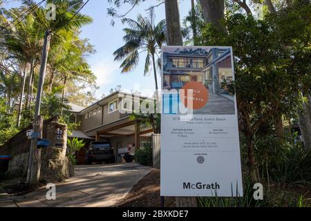 Maison australienne vendue par les agents immobiliers McGrath à Avalon Beach, Sydney, Australie Banque D'Images