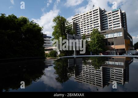 08 juin 2020, Basse-Saxe, Göttingen: Le centre Iduna. Plusieurs grands groupes privés de Göttingen ont été infectés par le nouveau coronavirus. Après cette éclosion de corona, la population pourrait devoir s'adapter à des mesures restrictives supplémentaires. Photo: Swen Pförtner/dpa Banque D'Images