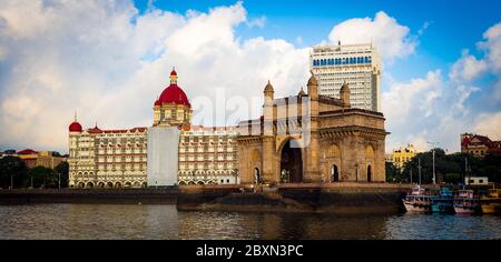 Porte de l'Inde, Mumbai, Maharashtra, Inde. Gateway of India est l'endroit le plus populaire dans la ville de Mumbai aka Bombay ville. Situé dans la région de Colaba. Banque D'Images