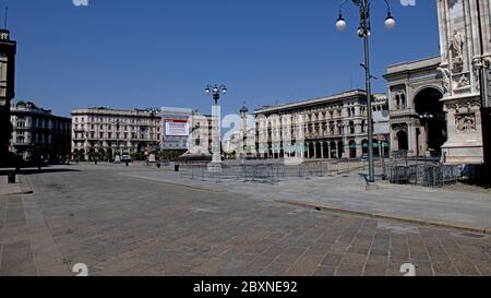 Vider la place du Duomo pendant le verrouillage, en raison de l'urgence Covid-19, à Milan. Banque D'Images