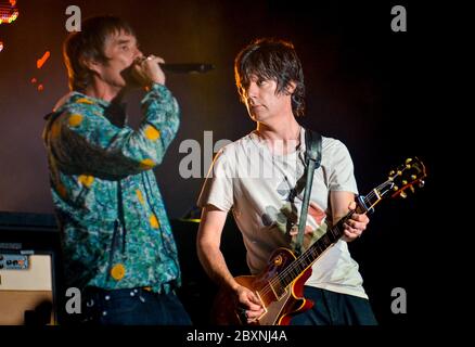 Ian Brown et John Squire - Stone Roses, V2012, Hylands Park, Chelmsford, Essex, Royaume-Uni - 18 août 2012 Banque D'Images