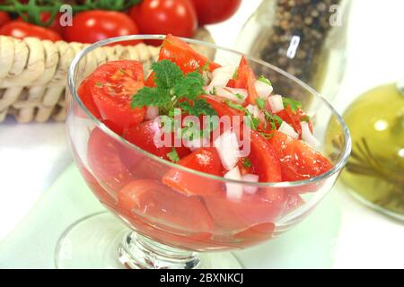 Salade de tomates Banque D'Images