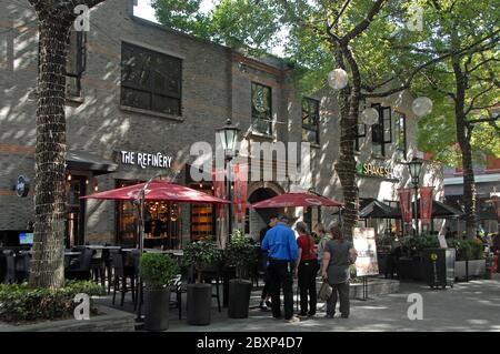 Xintiandi à Shanghai, Chine. Restaurants dans le quartier historique de Xintiandi à Shanghai, aujourd'hui un quartier de shopping et de divertissement. Banque D'Images