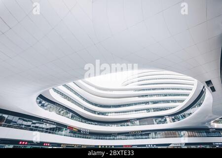 Beijing, Dongcheng District / Chine : architecture spectaculaire du Galaxy Soho par Zaha Hadid Banque D'Images