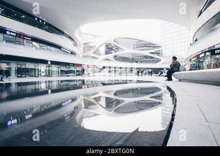 Beijing, Dongcheng District / Chine : architecture spectaculaire du Galaxy Soho par Zaha Hadid Banque D'Images