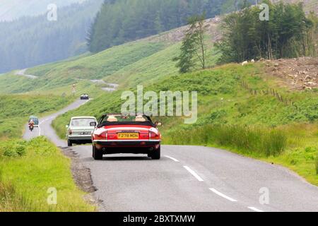 MOFFAT, ÉCOSSE - 29 JUIN 2019 : voiture de sport Jaguar XJS 1988 dans un rallye automobile classique en route vers la ville de Moffat, Dumfries et Galloway Banque D'Images