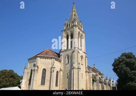 Église Saint-Geronce à Bourg, village situé en Dordogne, au coeur de l'appellation viticole des Côtes de Bourg, Gironde, France. Banque D'Images