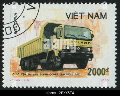 VIET NAM - VERS 1990: Timbre imprimé par le Viet Nam, montre camion, vers 1990 Banque D'Images