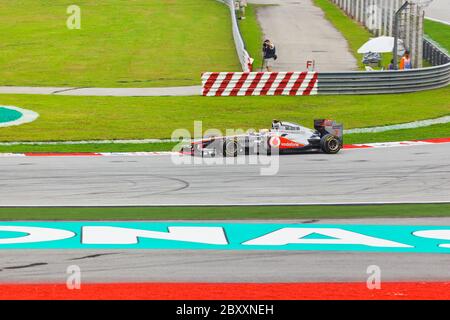 SEPANG, MALAISIE - AVRIL 9 : Lewis Hamilton (équipe McLaren Mercedes) à la qualification sur la Formule 1 GP, avril 9 2011, Sepang, Malay Banque D'Images