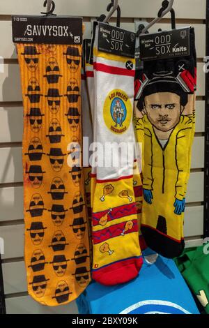 Chaussettes souvenir « Breaking Bad » à vendre dans la vieille ville d'Albuquerque, Nouveau-Mexique Banque D'Images