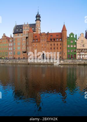 Vieille ville sur la rivière Motlawa, Gdansk Banque D'Images