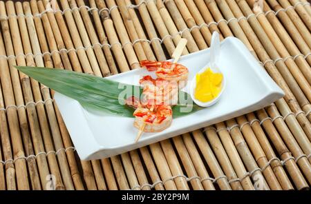 Brochettes de crevettes royales japonais Banque D'Images