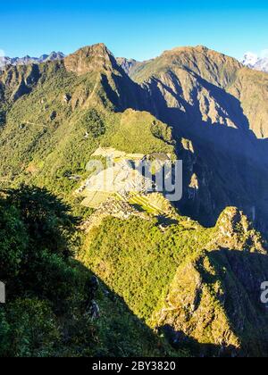 Vue aérienne du Machu Picchu depuis Huayna Picchu. Banque D'Images