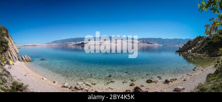 Belle plage sur l'île de Pag, Croatie Banque D'Images