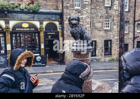 Statue de Greyfriars Bobby pub à Édimbourg, capitale de l'Écosse, partie du Royaume-Uni Banque D'Images