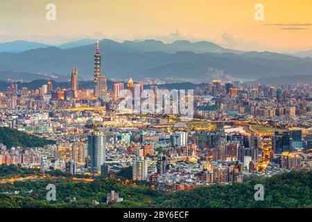 Ville de Taipei à Taiwan, nuit Banque D'Images